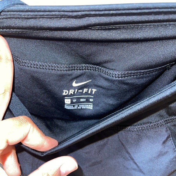 Nike running shorts Size XS - Picture 4 of 4